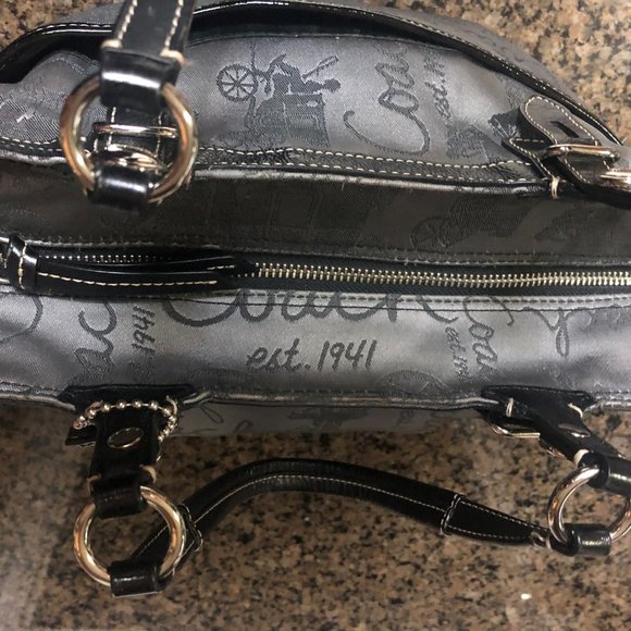 Coach Horse &Carriage East West Tote F16563* RARE - Picture 6 of 12